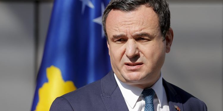 1635612090-h_57197835-750×500